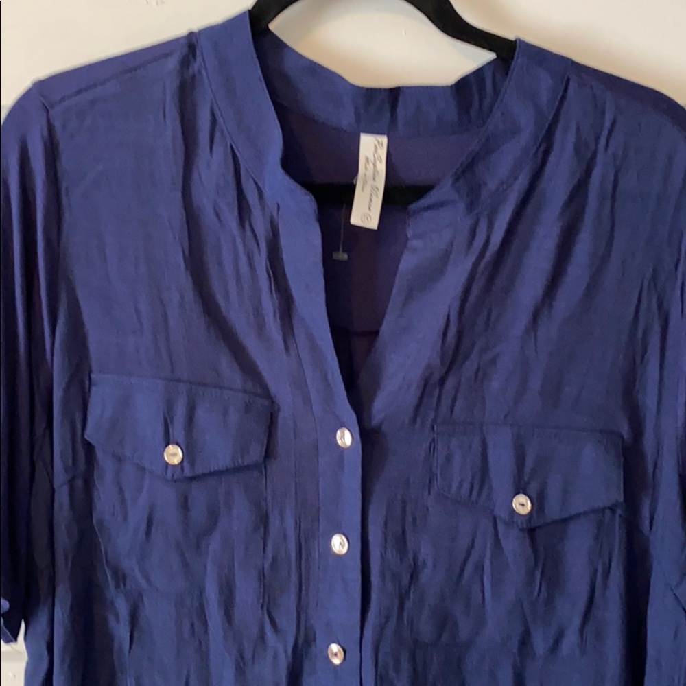 👚GORGEOUS Navy Blouse👚2X NWT